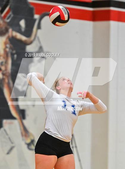 Thumbnail 2 in Wortham vs Chilton (UIL 2A Bi-District) photogallery.
