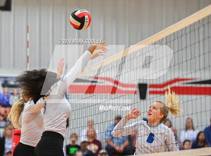Thumbnail 1 in Wortham vs Chilton (UIL 2A Bi-District) photogallery.