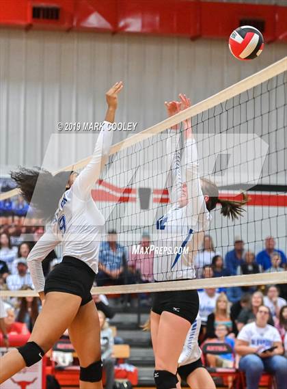 Thumbnail 1 in Wortham vs Chilton (UIL 2A Bi-District) photogallery.