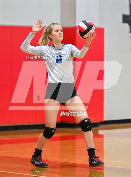 Thumbnail 1 in Wortham vs Chilton (UIL 2A Bi-District) photogallery.