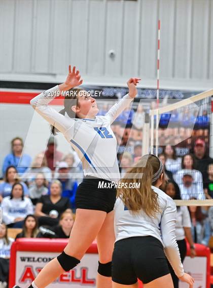 Thumbnail 3 in Wortham vs Chilton (UIL 2A Bi-District) photogallery.