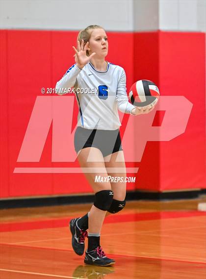 Thumbnail 3 in Wortham vs Chilton (UIL 2A Bi-District) photogallery.