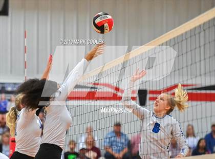 Thumbnail 3 in Wortham vs Chilton (UIL 2A Bi-District) photogallery.