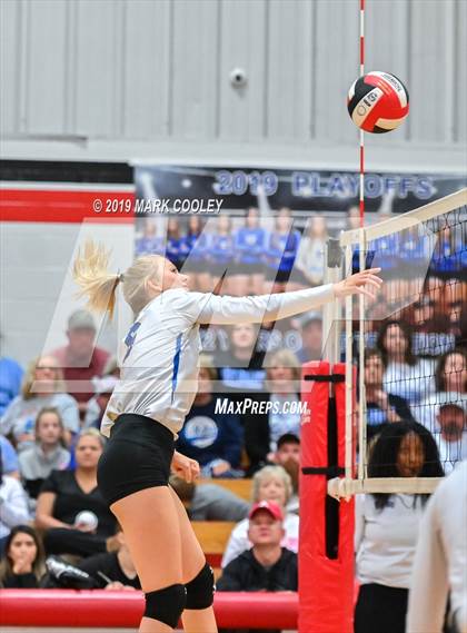 Thumbnail 3 in Wortham vs Chilton (UIL 2A Bi-District) photogallery.