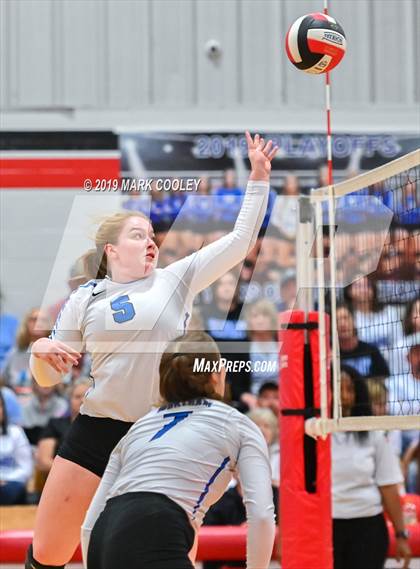 Thumbnail 3 in Wortham vs Chilton (UIL 2A Bi-District) photogallery.