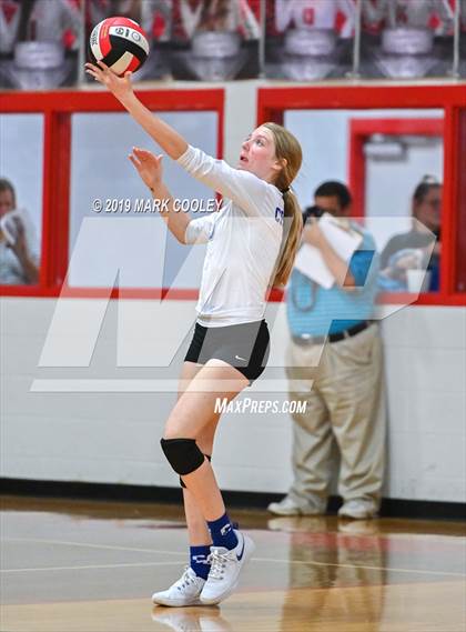 Thumbnail 2 in Wortham vs Chilton (UIL 2A Bi-District) photogallery.
