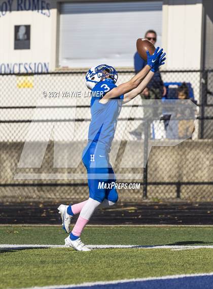 Thumbnail 1 in Highlands @ Covington Catholic photogallery.