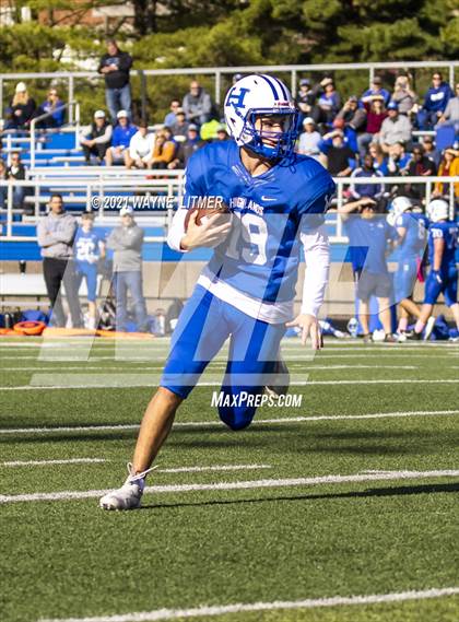 Thumbnail 1 in Highlands @ Covington Catholic photogallery.