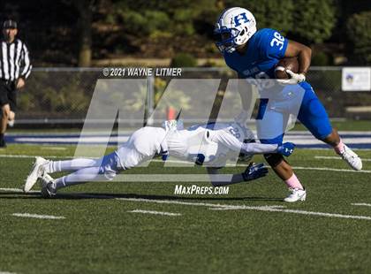 Thumbnail 1 in Highlands @ Covington Catholic photogallery.