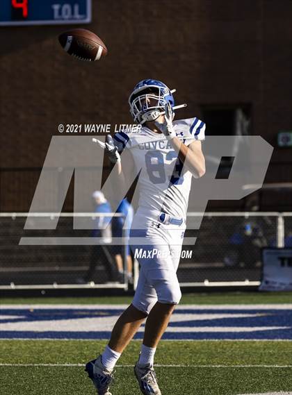 Thumbnail 3 in Highlands @ Covington Catholic photogallery.