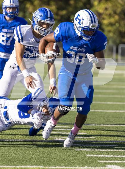Thumbnail 3 in Highlands @ Covington Catholic photogallery.
