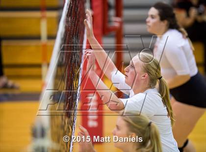 Thumbnail 2 in Lakewood vs. Rampart (CHSAA 5A Region 12 Playoff) photogallery.