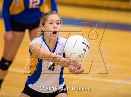Thumbnail 2 in Lakewood vs. Rampart (CHSAA 5A Region 12 Playoff) photogallery.