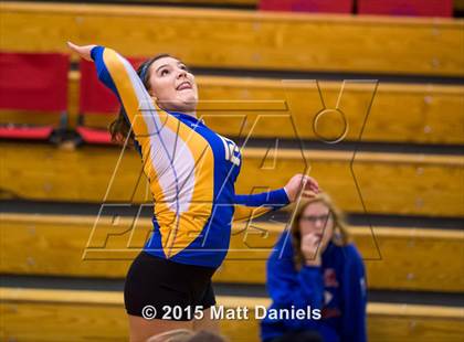 Thumbnail 1 in Lakewood vs. Rampart (CHSAA 5A Region 12 Playoff) photogallery.