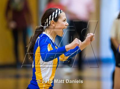 Thumbnail 2 in Lakewood vs. Rampart (CHSAA 5A Region 12 Playoff) photogallery.