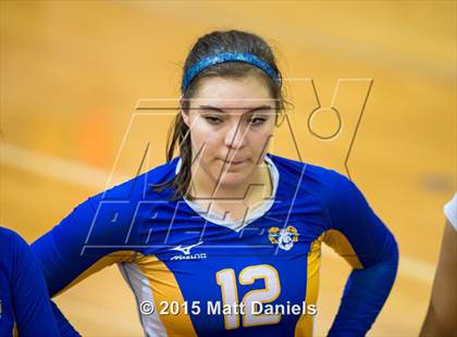 Thumbnail 2 in Lakewood vs. Rampart (CHSAA 5A Region 12 Playoff) photogallery.