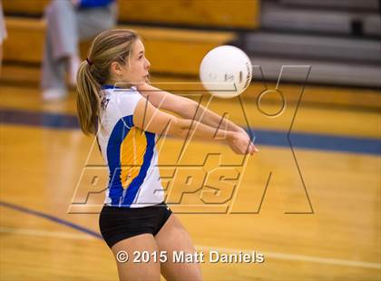 Thumbnail 1 in Lakewood vs. Rampart (CHSAA 5A Region 12 Playoff) photogallery.