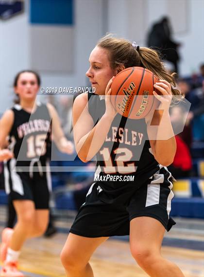 Thumbnail 1 in Wellesley @ Needham photogallery.