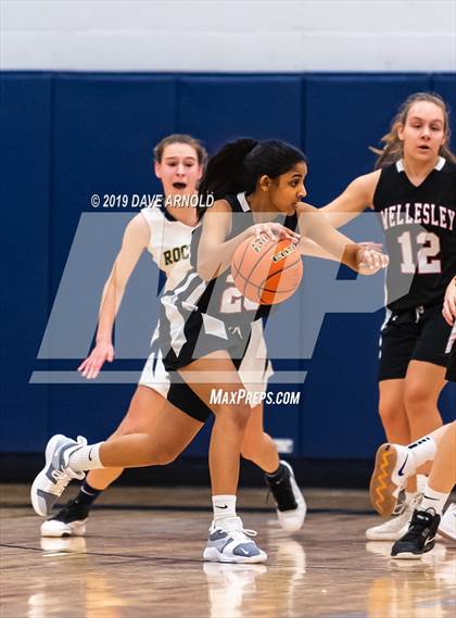 Thumbnail 2 in Wellesley @ Needham photogallery.