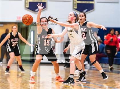 Thumbnail 1 in Wellesley @ Needham photogallery.
