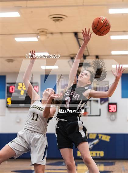 Thumbnail 2 in Wellesley @ Needham photogallery.