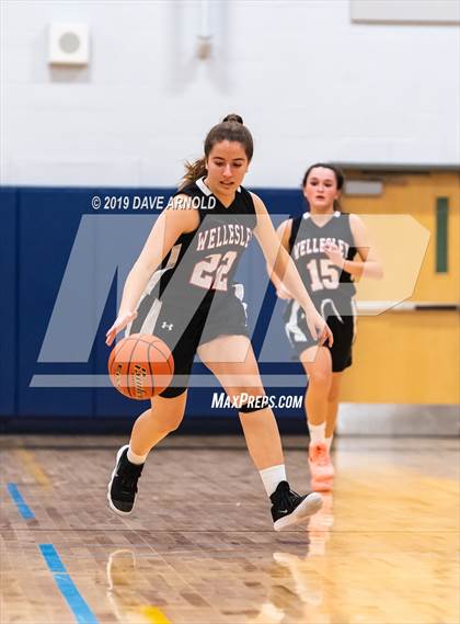 Thumbnail 2 in Wellesley @ Needham photogallery.