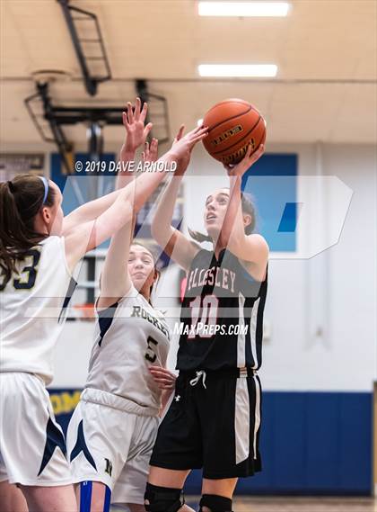 Thumbnail 1 in Wellesley @ Needham photogallery.
