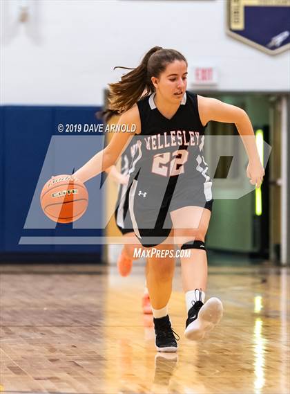 Thumbnail 2 in Wellesley @ Needham photogallery.