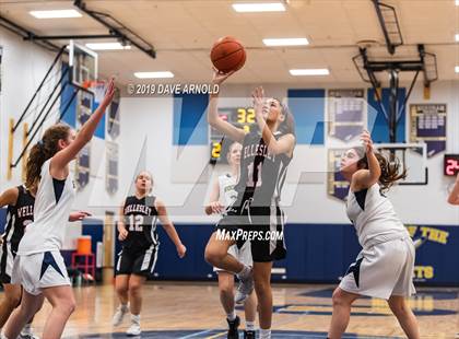 Thumbnail 1 in Wellesley @ Needham photogallery.
