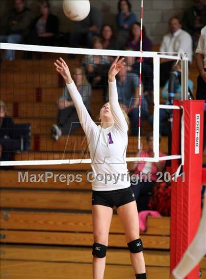 Thumbnail 1 in Shasta @ Foothill photogallery.