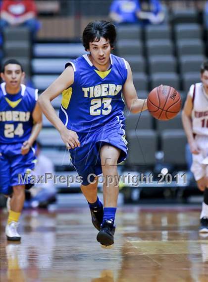 Thumbnail 1 in Tranquillity vs. Fresno Christian (CIF CS D5 Final) photogallery.