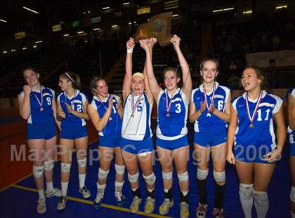 Thumbnail 2 in West Irondequoit vs Lindenhurst (NYSPHSAA Class AA Final) photogallery.