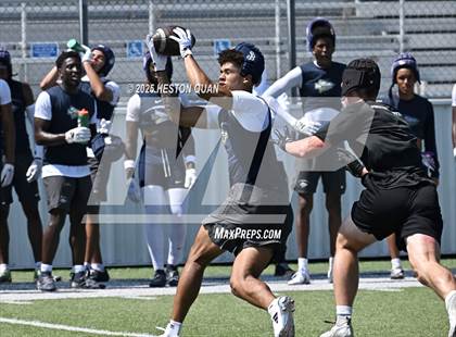 Thumbnail 1 in St. John Bosco vs. San Clemente (Brave 8 Invitational-Game 1) photogallery.