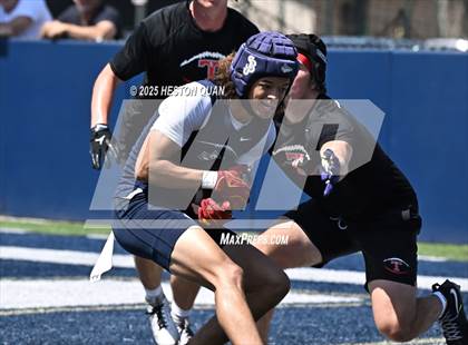 Thumbnail 1 in St. John Bosco vs. San Clemente (Brave 8 Invitational-Game 1) photogallery.
