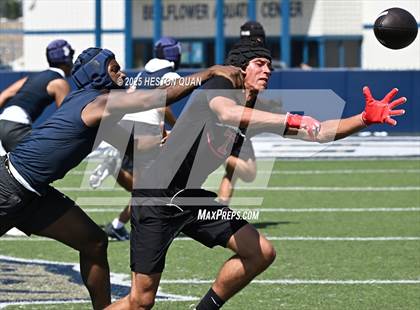 Thumbnail 3 in St. John Bosco vs. San Clemente (Brave 8 Invitational-Game 1) photogallery.