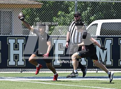 Thumbnail 1 in St. John Bosco vs. San Clemente (Brave 8 Invitational-Game 1) photogallery.
