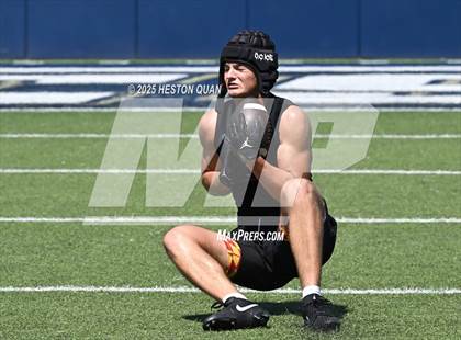Thumbnail 1 in St. John Bosco vs. San Clemente (Brave 8 Invitational-Game 1) photogallery.