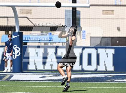 Thumbnail 3 in St. John Bosco vs. San Clemente (Brave 8 Invitational-Game 1) photogallery.