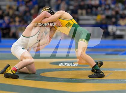 Thumbnail 2 in VHSL Class 5 State Championships 144lbs Final photogallery.