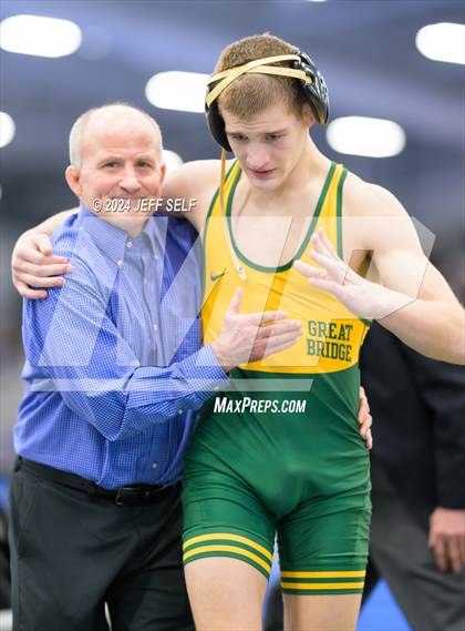 Thumbnail 2 in VHSL Class 5 State Championships 144lbs Final photogallery.