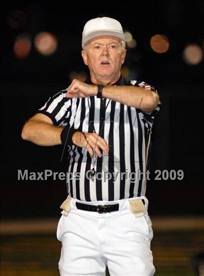 Thumbnail 2 in Lincoln-Way East @ O'Fallon (IHSA Class 7A Playoffs) photogallery.