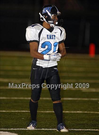 Thumbnail 2 in Lincoln-Way East @ O'Fallon (IHSA Class 7A Playoffs) photogallery.