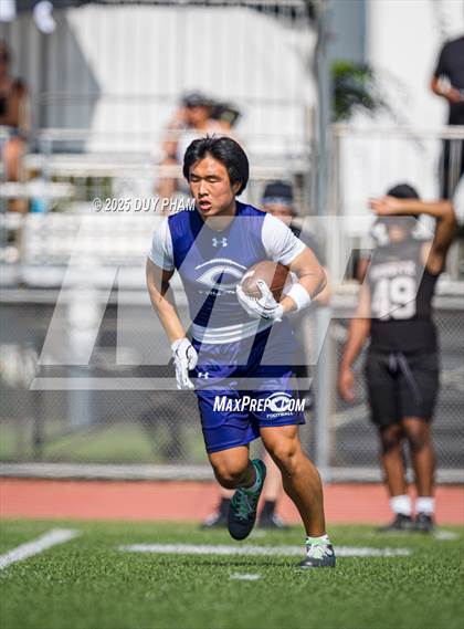 Thumbnail 2 in Carlsbad vs Servite (7 on 7 Brave 8 Invitational) photogallery.