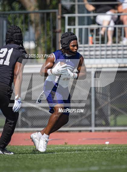 Thumbnail 2 in Carlsbad vs Servite (7 on 7 Brave 8 Invitational) photogallery.