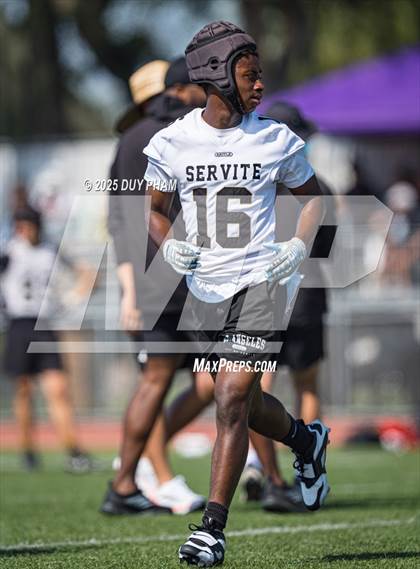 Thumbnail 2 in Carlsbad vs Servite (7 on 7 Brave 8 Invitational) photogallery.