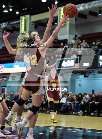 Thumbnail 2 in Christ the King @ Albertus Magnus (Slam Dunk Showcase) photogallery.