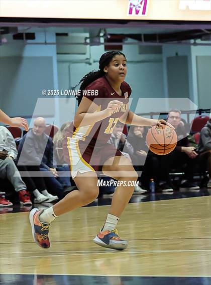 Thumbnail 3 in Christ the King @ Albertus Magnus (Slam Dunk Showcase) photogallery.