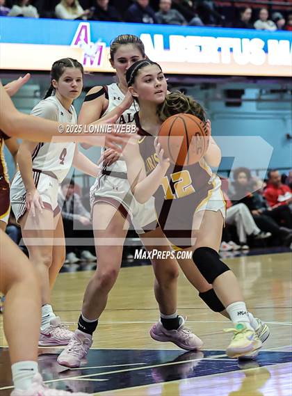 Thumbnail 2 in Christ the King @ Albertus Magnus (Slam Dunk Showcase) photogallery.