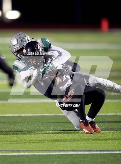 Thumbnail 1 in De La Salle vs. Pittsburg (CIF NCS D1 Final) photogallery.