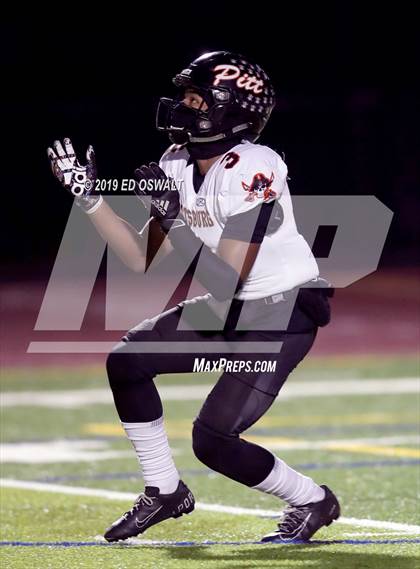 Thumbnail 2 in De La Salle vs. Pittsburg (CIF NCS D1 Final) photogallery.